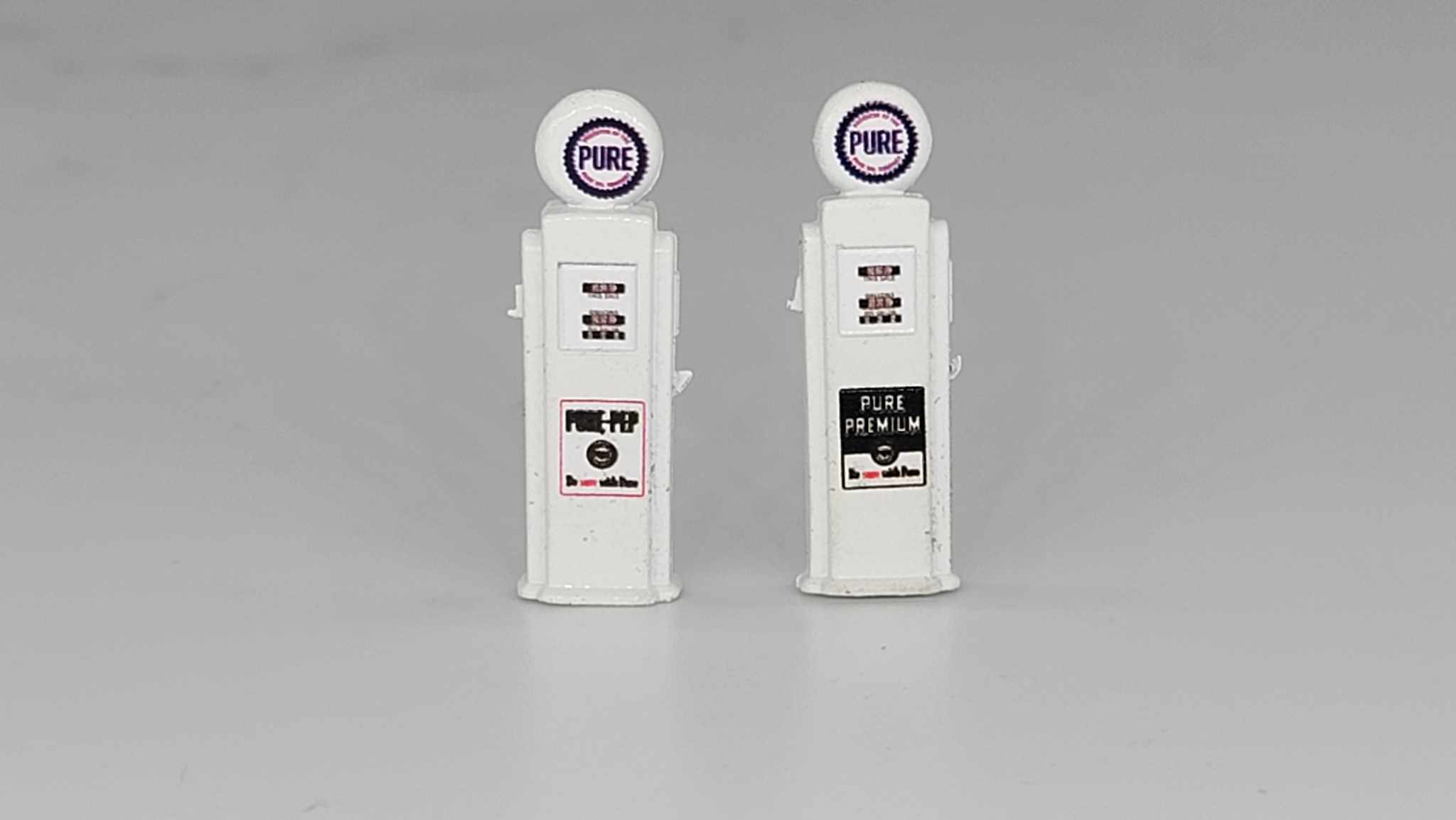 Deluxe Custom Gas Pump Pure (S Scale)