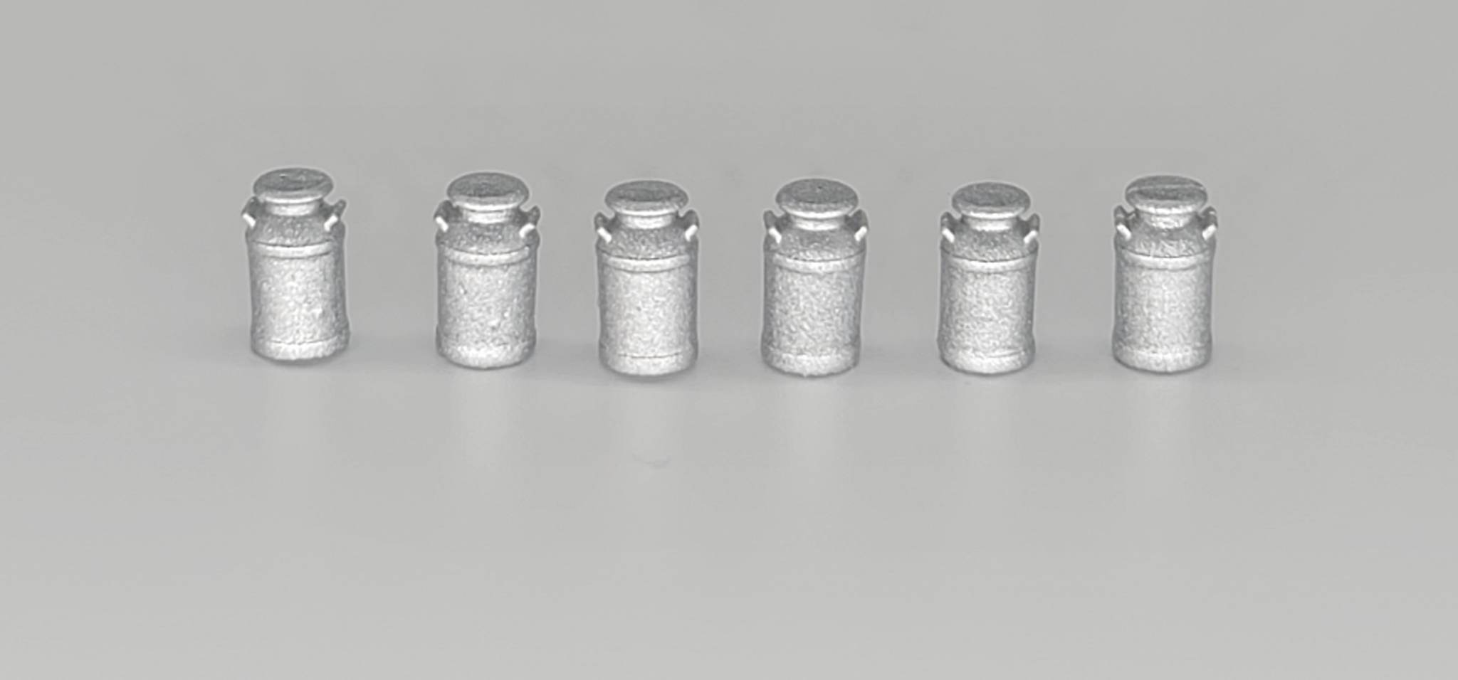 S Scale Silver Milk Cans (6)