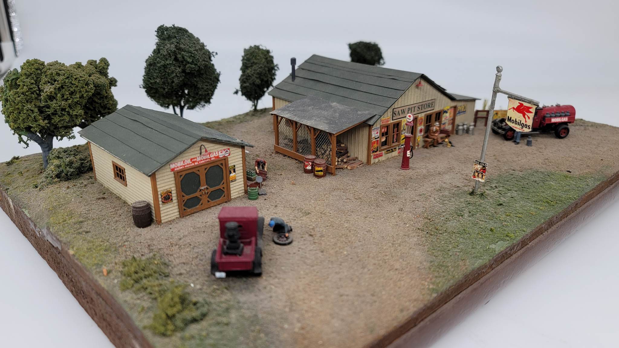 Saw Pit Store (HO Scale)