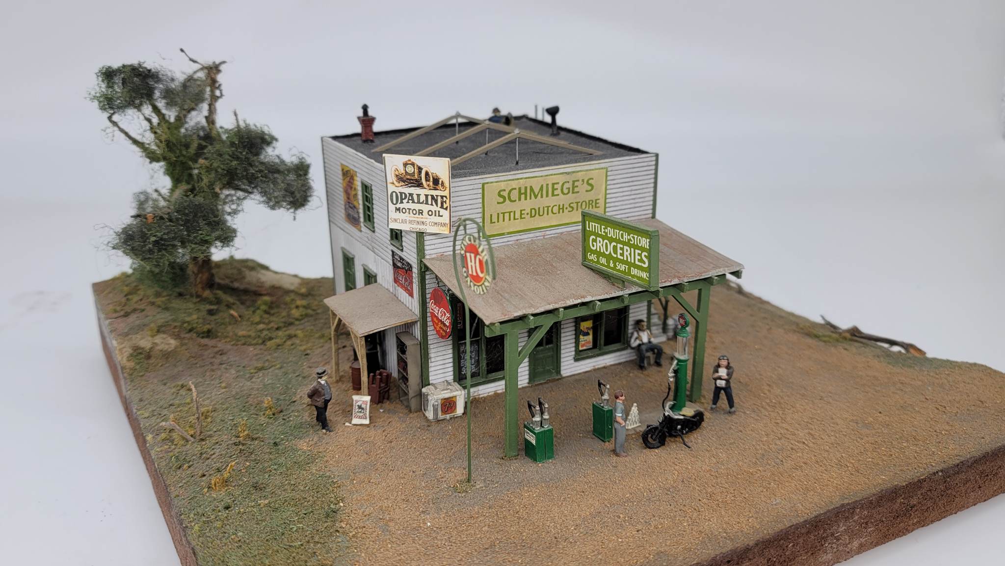 Schmiege's Little Dutch Store (HO Scale)
